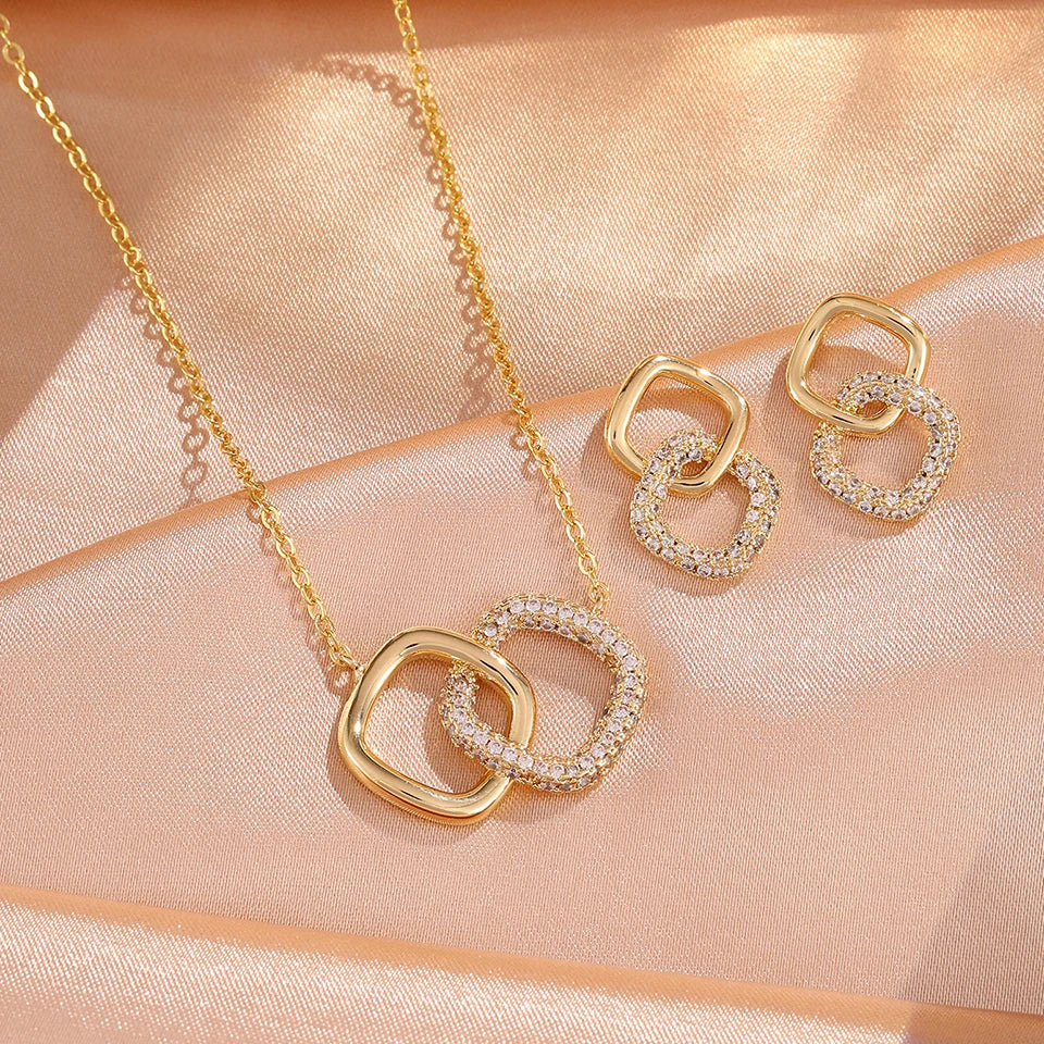 Interlocking Square Jewelry Set – Pendant Necklace & Matching Earrings