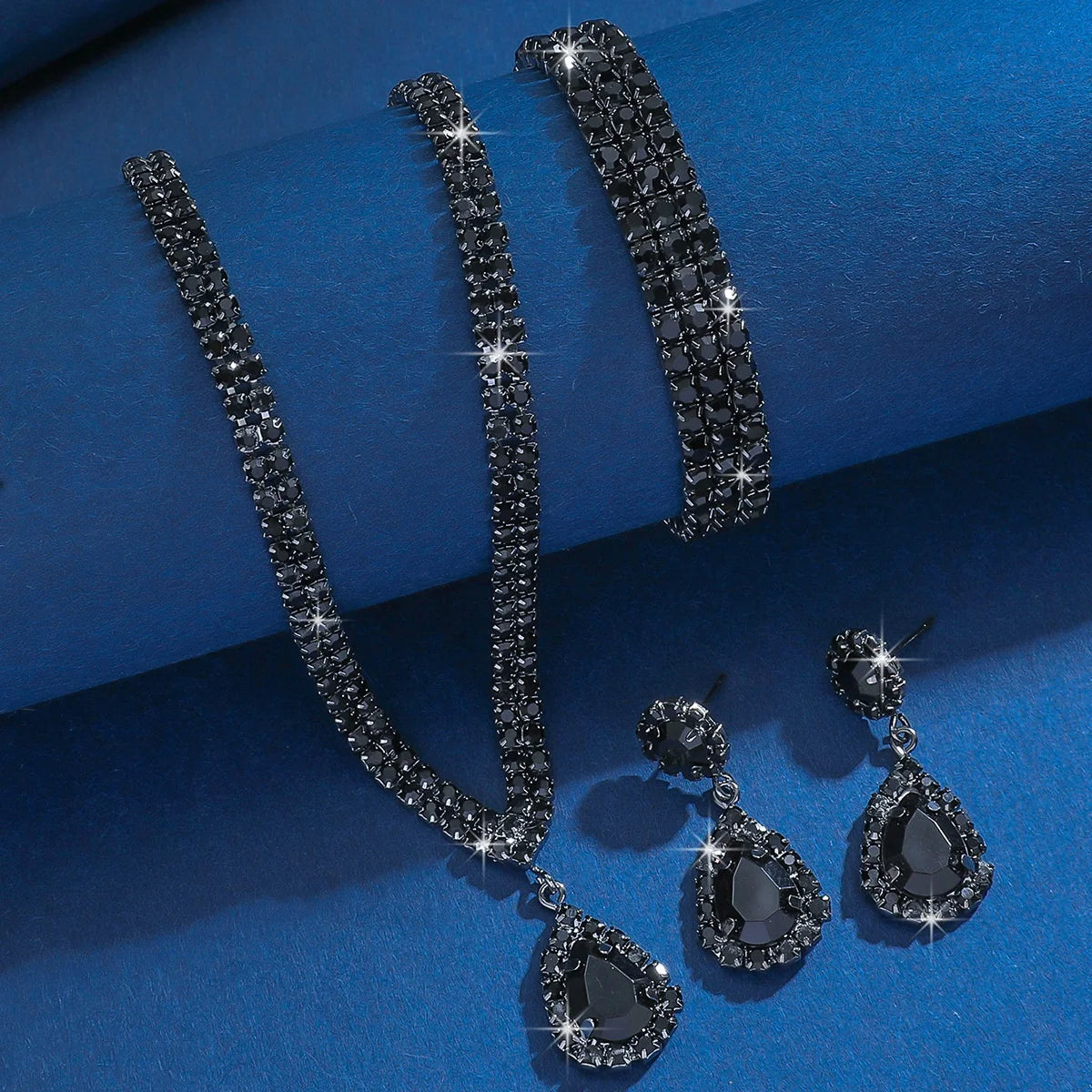 Elegant Black Teardrop Jewelry Set Necklace, Earrings & Bracelet