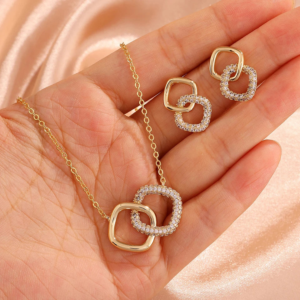 Interlocking Square Jewelry Set – Pendant Necklace & Matching Earrings