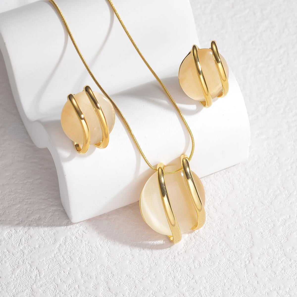 Elegant Round Pendant Jewelry Set - Necklace & Matching Stud Earrings