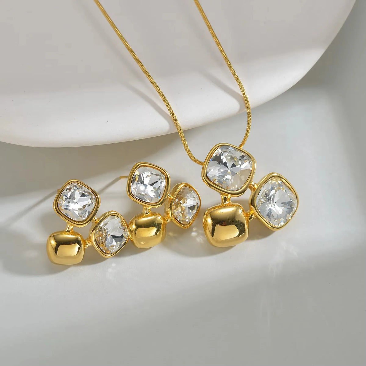 Elegant Round Pendant Jewelry Set - Necklace & Matching Stud Earrings