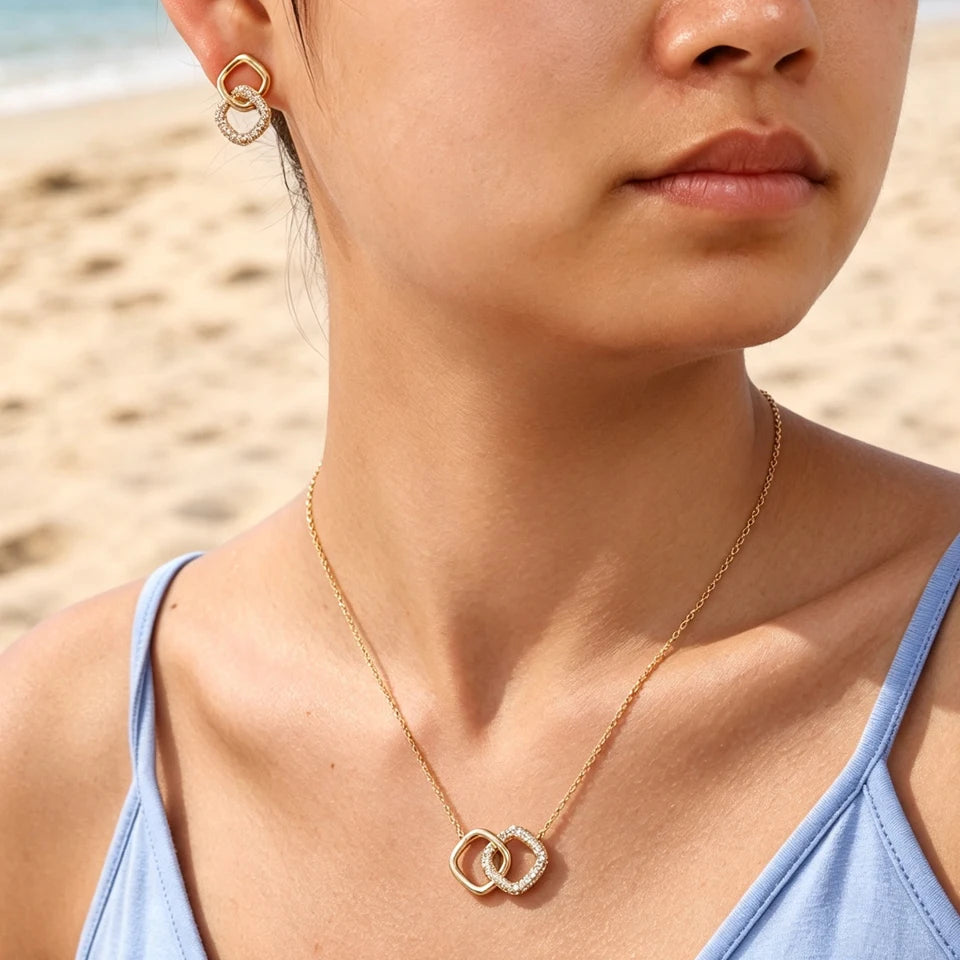 Interlocking Square Jewelry Set – Pendant Necklace & Matching Earrings