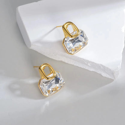 Elegant Round Pendant Jewelry Set - Necklace & Matching Stud Earrings