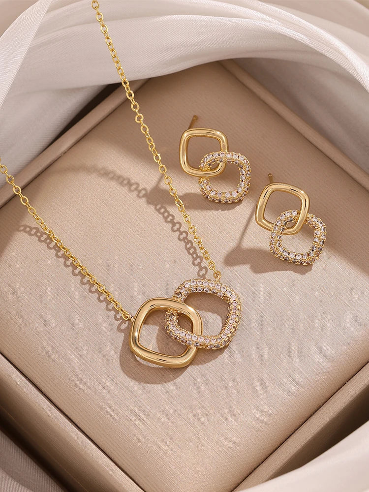 Interlocking Square Jewelry Set – Pendant Necklace & Matching Earrings